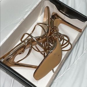 PRECIOUS HEELED SANDAL